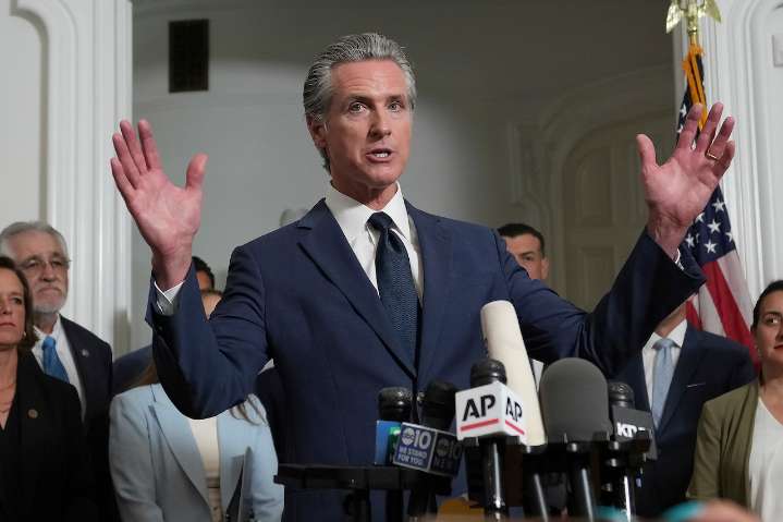 In scathing rant, MSNBC host erupts at GOP and Democrat who ‘wants to own’ Trump