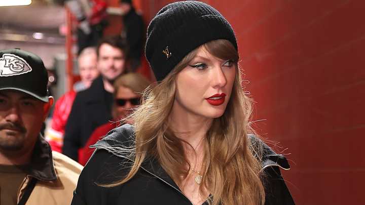 Every Little Outfit Detail From Taylor Swift's New Heights Appearance