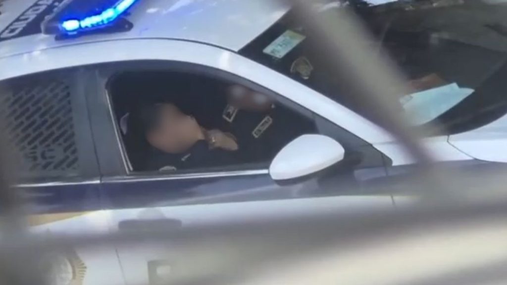 ¿Es delito difundir el video de los policías en CDMX?