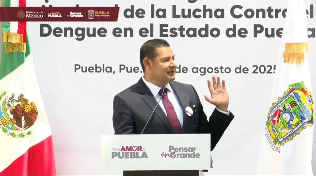 Nuevas sedes y casas de salud con telemedicina; se descentraliza la educación médica