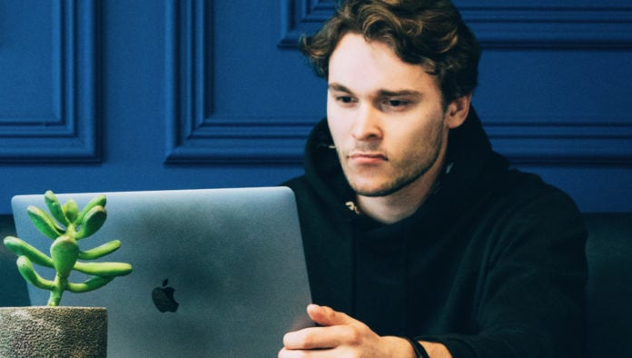 Man Recants Belief In Innate Goodness Of Humanity After 4 Seconds Browsing YouTube Comments