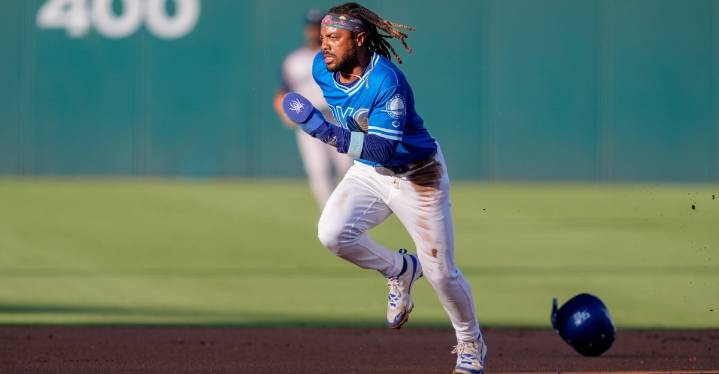 Dodgers call up Justin Dean, option Esteury Ruiz to Triple