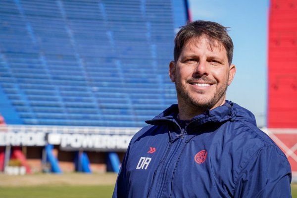 La Liga Profesional premió a Damián Ayude como el mejor DT de la Fecha 4