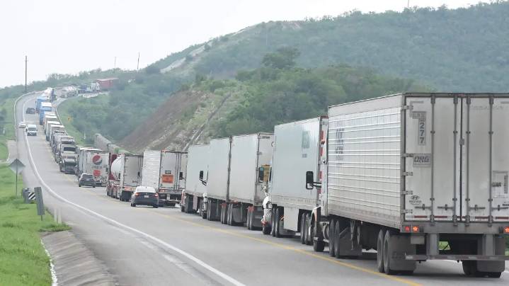 Transportistas de Tamaulipas enfrentan nuevas reglas en la frontera: temen retiro de visas