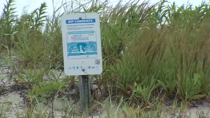 En vivo: Huracán Erin trae olas peligrosas en la costa de NJ y DE