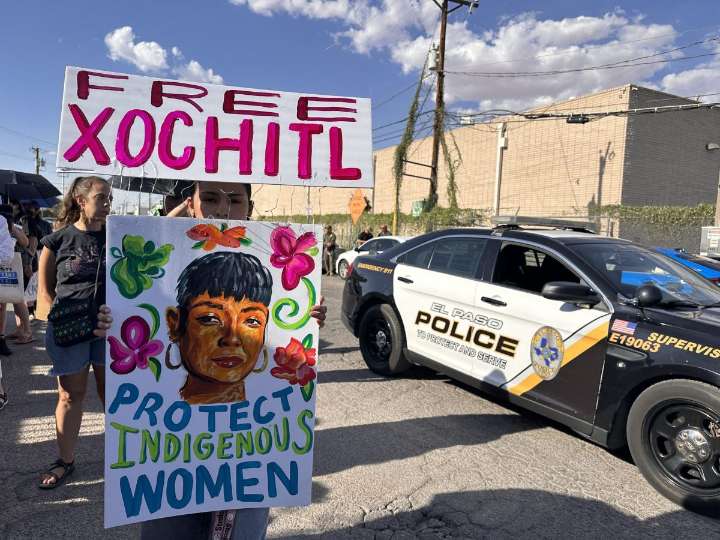 Clamor comunitario en El Paso por la liberación de la activista Xóchitl Santiago, detenida por ICE