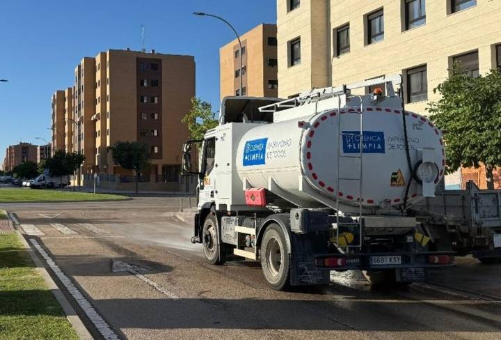 La limpieza intensiva sigue por la zona centro