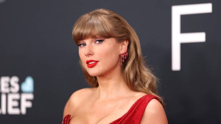 Taylor Swift's 'The Life of a Showgirl' Beauty Looks and Bob Haircut