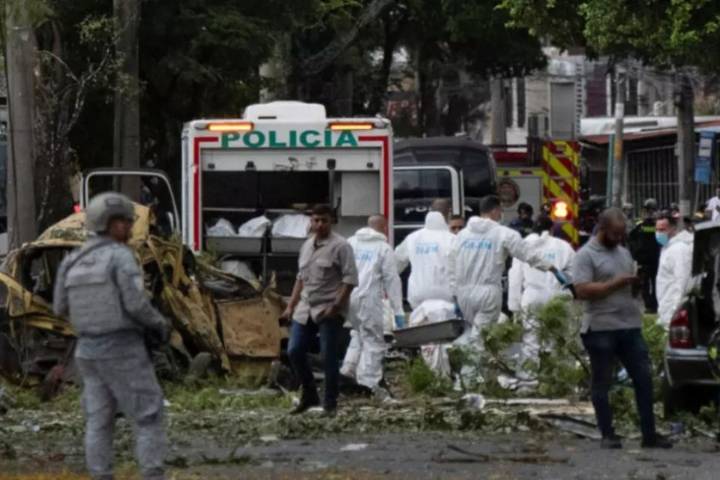 Ataques de grupos armados dejan al menos 18 muertos en Colombia