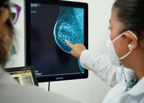 "Ataca" cáncer a  mujeres jóvenes