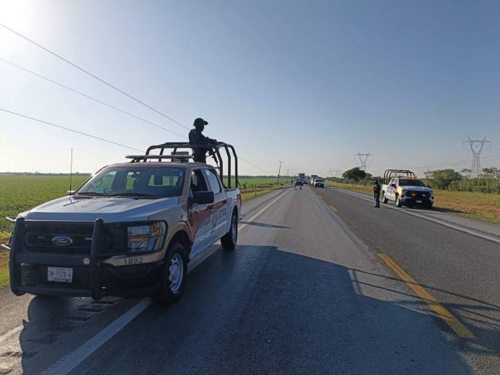 Alerta: circulación lenta en carril de sur a norte de la Carretera Federal 80 por accidente con personas lesionadas