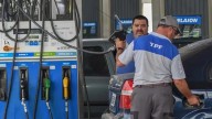 YPF duplica el descuento nocturno: se puede cargar hasta un 6% más barato