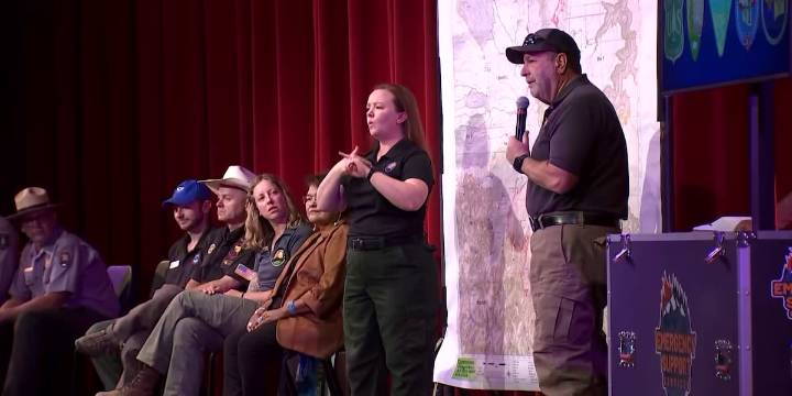 Dragon Bravo Fire officials meet with the Page community on firefighting, impact