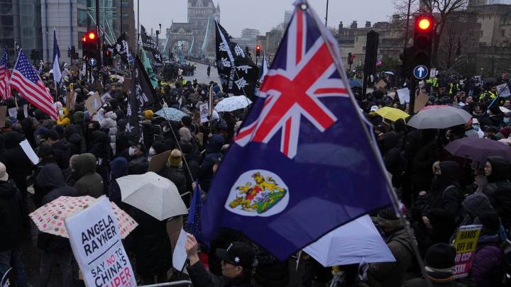 El Reino Unido y China: buenas intenciones en público, espionaje y acoso en privado