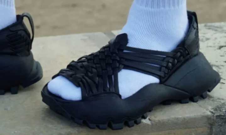 Adidas ofrece disculpa pública por apropiación cultural de sandalias en Oaxaca