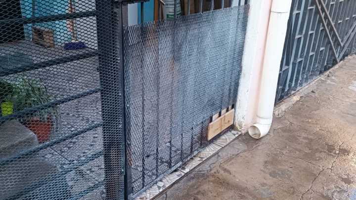Investigan amenaza con trasfondo sentimental detrás de un ataque incendiario en la zona oeste