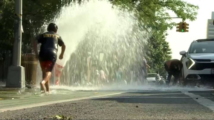 Makeshift water park in Washington Heights goes viral