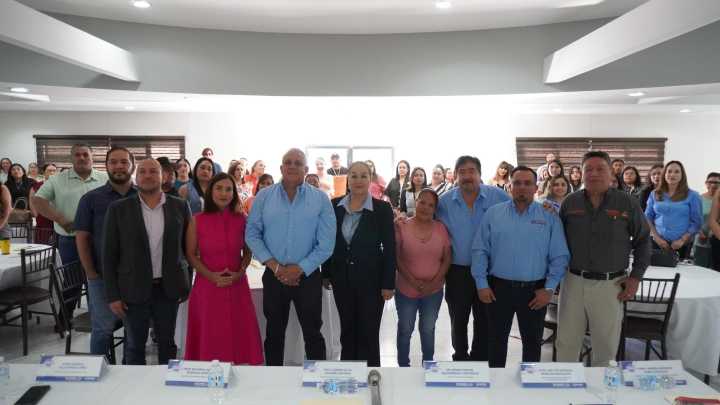 Capacitan a personal de Albergues Escolares Rurales para fortalecer su operación