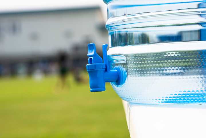 As school sport seasons kick into high gear, coaches and trainers keep an eye out for heatstroke
