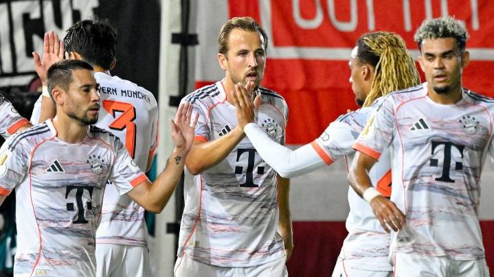 Harry Kane's late goal lifts shaky Bayern past 3rd-division Wiesbaden in German Cup