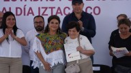 Brugada entrega apoyos económicos por 18 mdp a más de mil familias afectadas por las lluvias