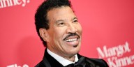Intruder breaks into Lionel Richie’s house while he was home, reports say