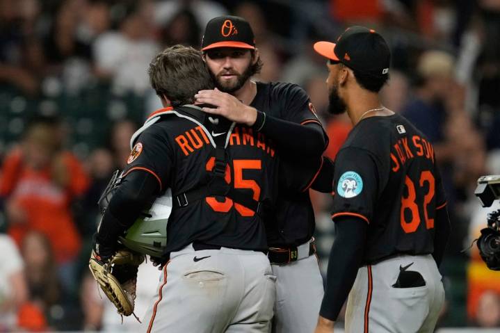 Orioles' Brandon Young loses perfect game in 8th vs. Astros
