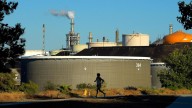 California’s fuel crisis threatens Orange County’s economic engine