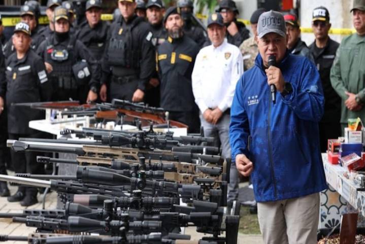 Capturan a alias «El Flaco» y «La Negra» vinculados a los explosivos de Plaza Venezuela