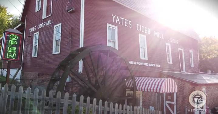 Here are 2025 opening dates for metro Detroit cider mills