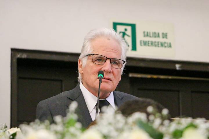 Padre de Miguel Uribe Turbay se postuló como candidato presidencial en Colombia