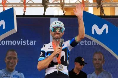 El español Alejandro Valverde se divierte en el Reto Movistar de Cartagena
