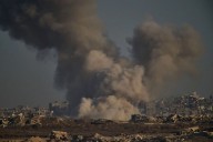 Ataques israelíes matan a 47 personas en Gaza; impactan tiendas de campaña de desplazados