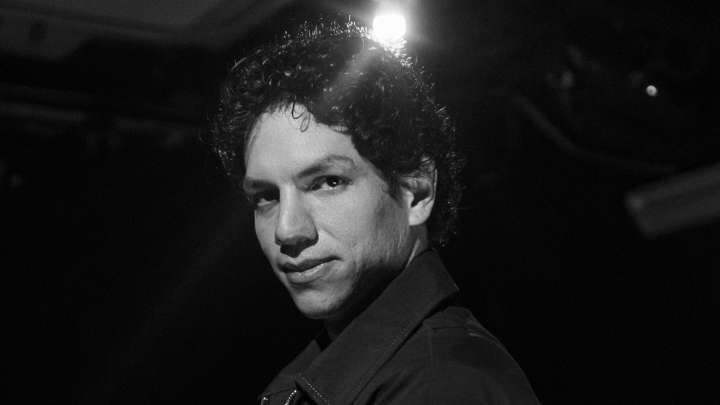Isaac Hernández: El Bailarín Mexicano que Apuesta por el Talento y la Creatividad en México