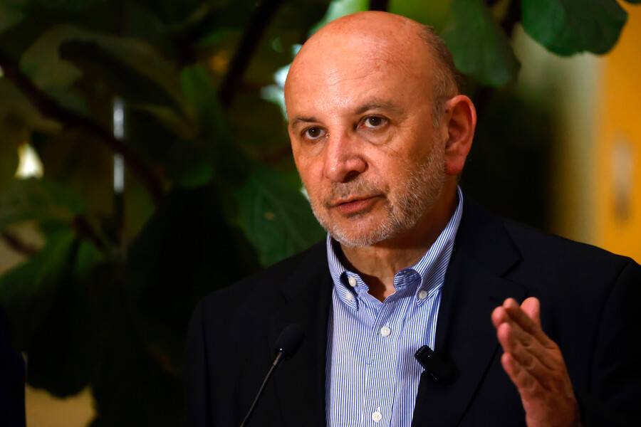 Senador Castro: “¿Con el equipo que tiene Jara se puede llegar a la Presidencia?”