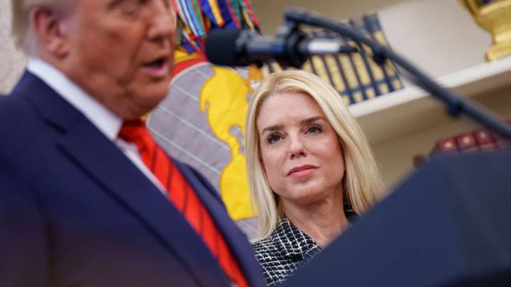 Bondi directs DOJ to launch probe into Trump