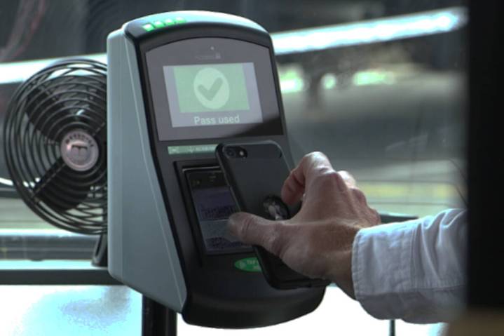 Victoria transit riders to get easier boarding with new tap validation