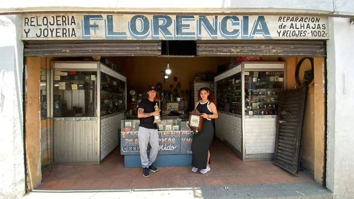Comercios del Centro Histórico de Puebla resisten entre nostalgia e ingresos bajos