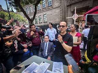 Israel Vallarta responde a la FGR y defiende su inocencia tras advertencia de Gertz Manero