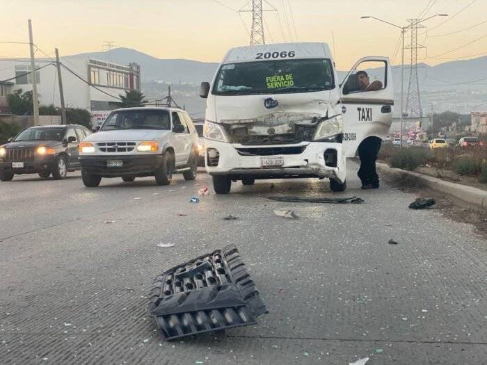 Choque en bulevar 2000 deja una mujer lesionada