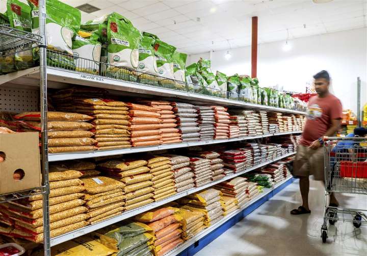 Retail sales rise 0.5% in July as some shoppers step up purchases ahead of tariffs