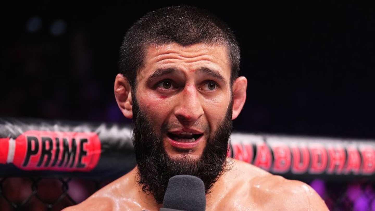 Khamzat Chimaev crushed former UFC champ's jaw to earn Dricus du Plessis title fight