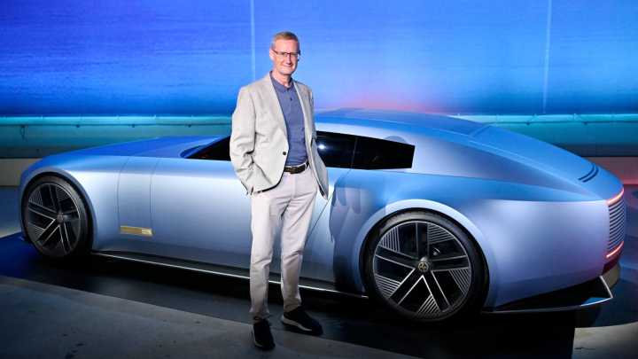 Jaguar's Adrian Mardell steps down: a Maga mauling