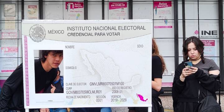Cómo saber si un INE es falso: cinco cosas que lo comprueban
