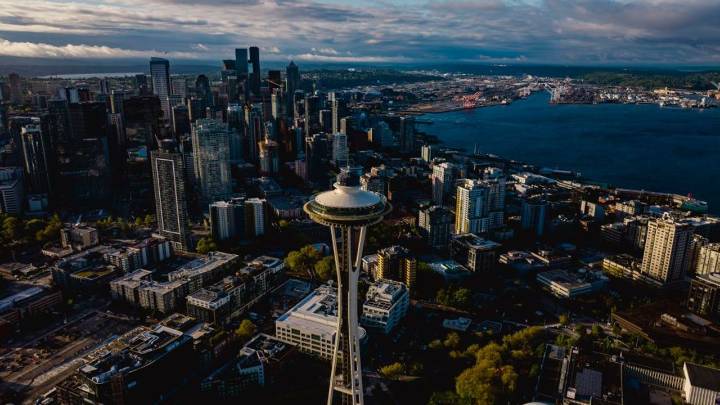 Who is advancing to Seattle's 2025 general election?