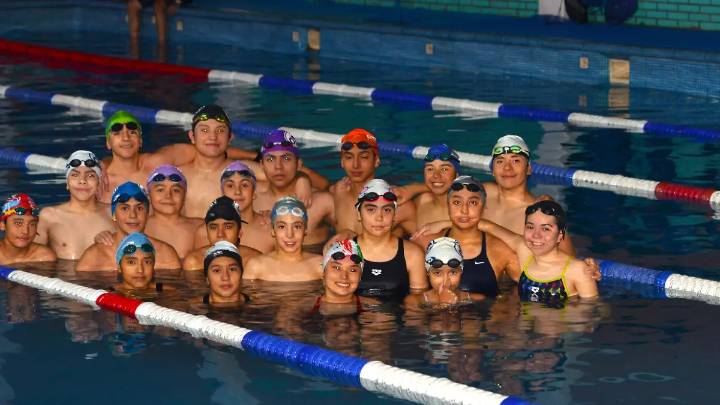 Promesas de la natación guanajuatense retoman entrenamientos en Salamanca