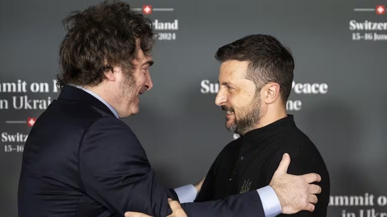 El presidente Milei hablará con Zelenski en un momento clave de la guerra en Ucrania y horas antes de la cumbre Putin