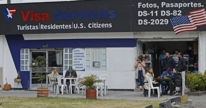 EEUU pedirá hasta 15.000 dólares de depósito a algunos solicitantes de visas de turismo
