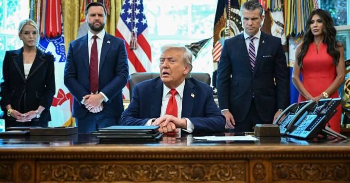 Trump says National Guard is at the ready but hedges on Chicago plans