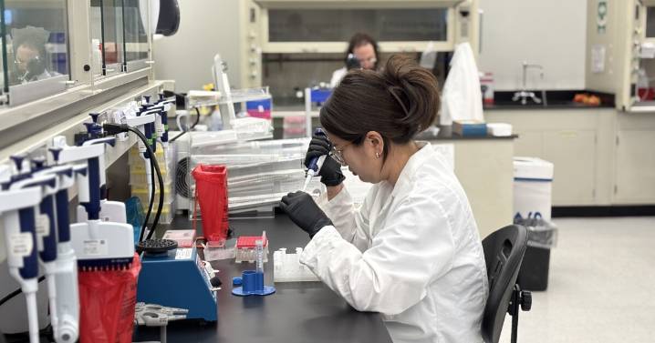 Denver lab, CU researchers trial early ovarian cancer screening method